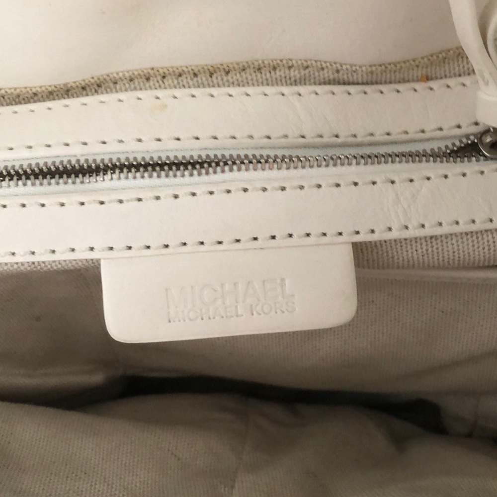 Michael Kors cream hobo bag - Picture 7 of 13
